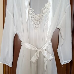 Dantelle Sheer White Lace Robe
